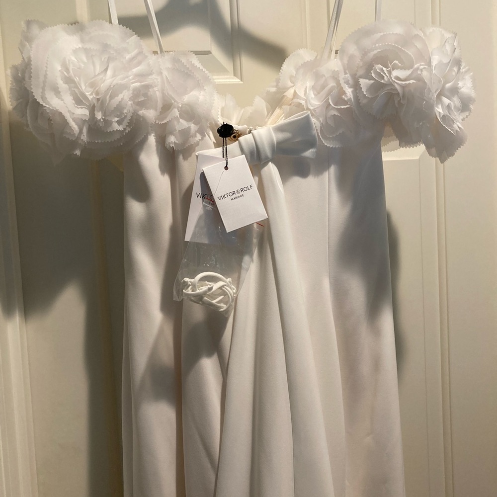 Viktor & Rolf Mariage off shoulder wedding dress - Picture 10 of 16